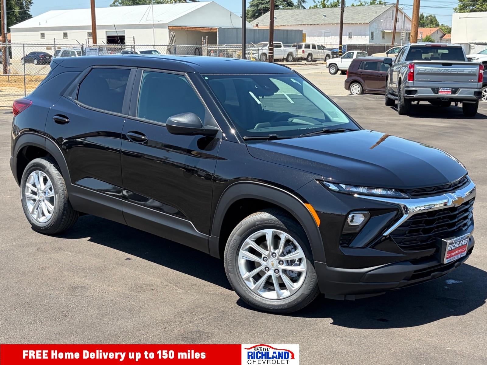 2026 Chevrolet Trailblazer LS in Mosaic Black Metallic — front three-quarter view